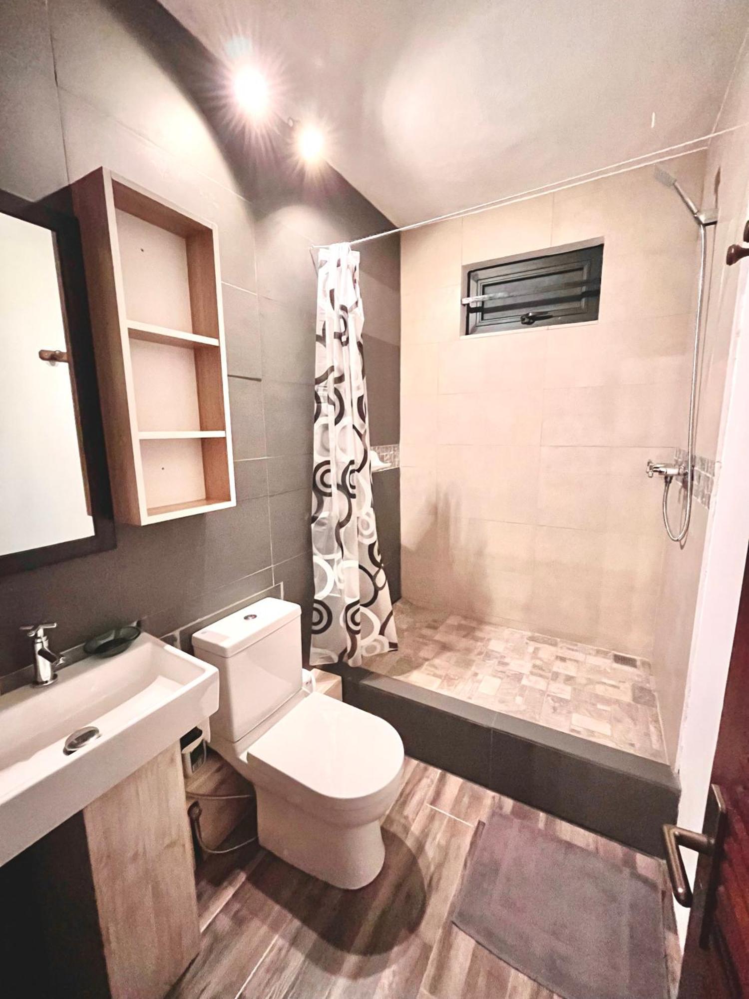 Ebony Apartment & Studio ลากูแล็ตต์ ภายนอก รูปภาพ