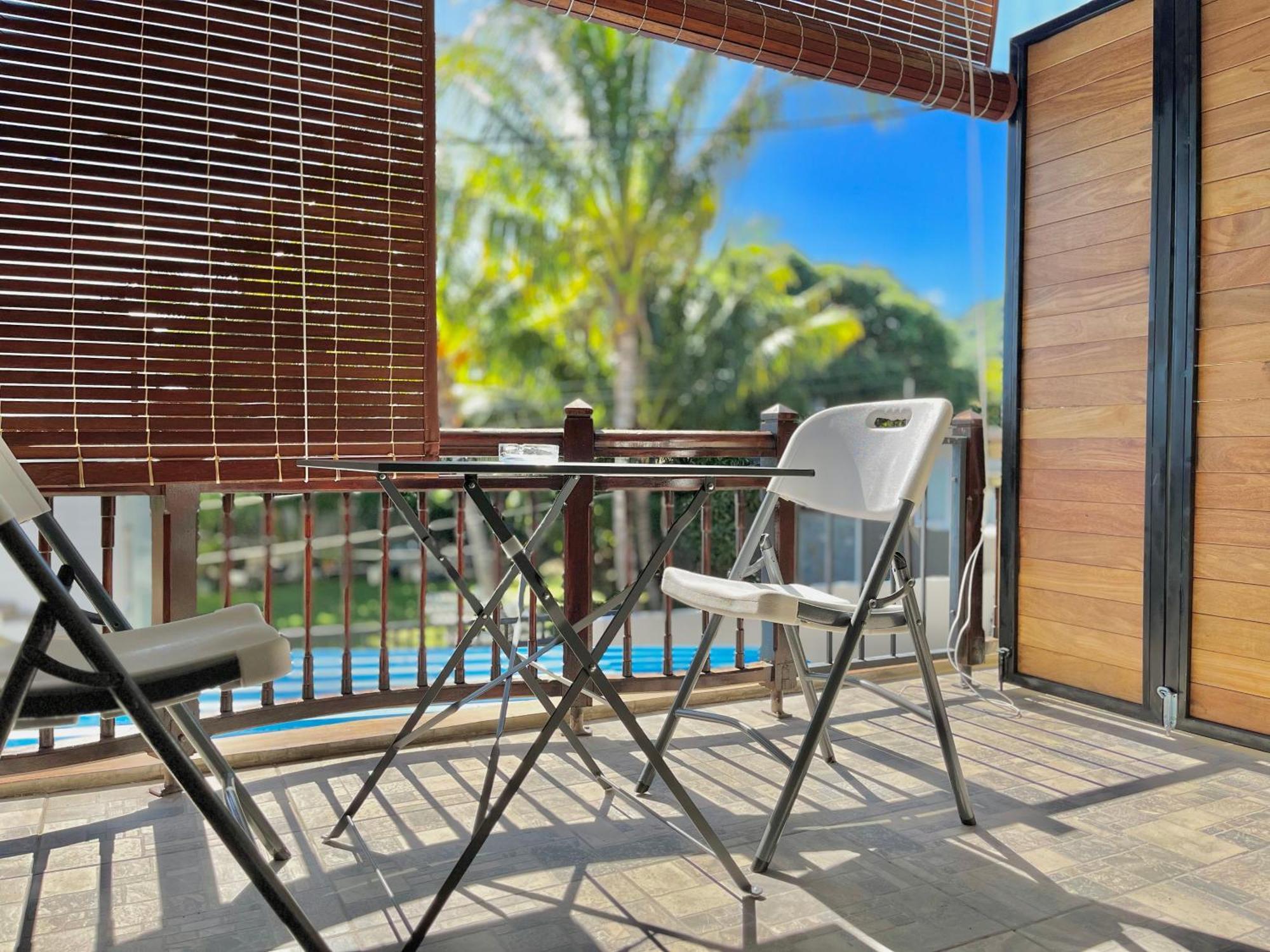 Ebony Apartment & Studio ลากูแล็ตต์ ภายนอก รูปภาพ