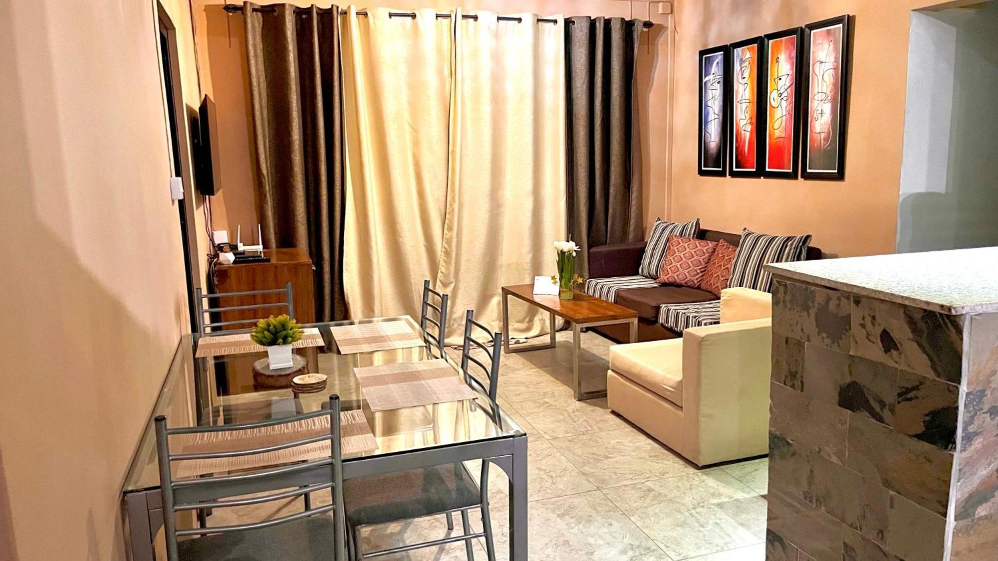 Ebony Apartment & Studio ลากูแล็ตต์ ภายนอก รูปภาพ